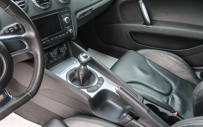 Audi TT cena 29900 przebieg: 121825, rok produkcji 2010 z Ryn małe 742